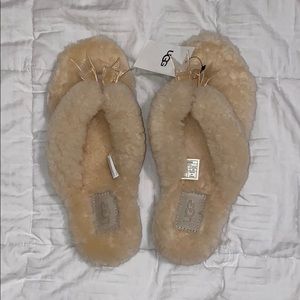 UGG beige fluffy slides size: 7